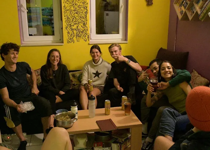 호스텔 Outlanders Tribe