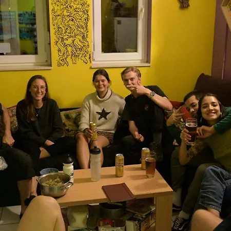 Auberge de jeunesse Outlanders Tribe